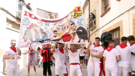 Fotos del cohete de fiestas de Cintruénigo./