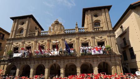 Fotos del cohete de las fiestas de Viana