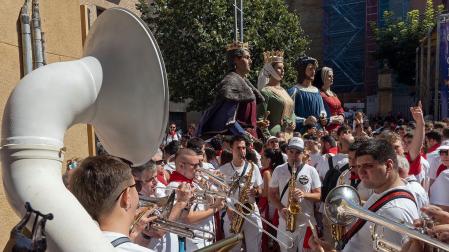 Fotos del cohete de las fiestas de Viana