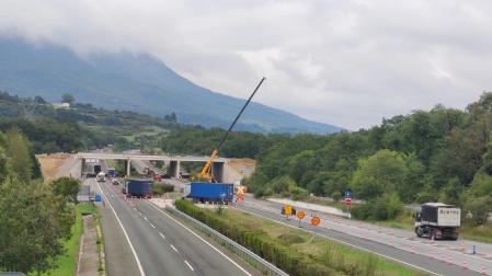Imagen de las obras que se llevan a cabo en la A 10, autovía de Sakana