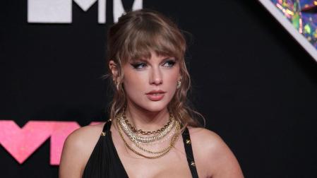 La estrella del pop Taylor Swift triunfó este martes con su tema "Anti-Hero" en una larga gala de los premios Music Video Awards (VMA)