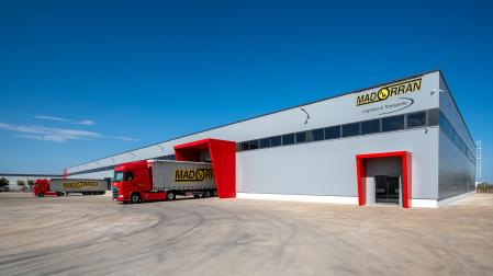 Imagen de las nuevas instalaciones de Transportes Madorran en Cintruénigo