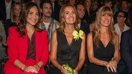 Tamara Falcó, Marie Castellvi y Begoña Gómez, en la Semana de la Moda de Madrid