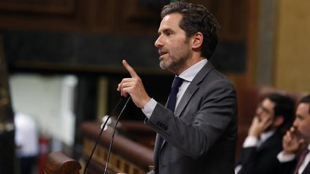 El diputado del PP Borja Semper interviene en el primer pleno del Congreso