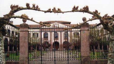 Antiguo acceso a la residencia Francisco Joaquín Iriarte, de Elizondo