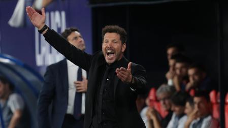 El Cholo Simeone, en el partido Osasuna-Atlético de Madrid disputado en El Sadar