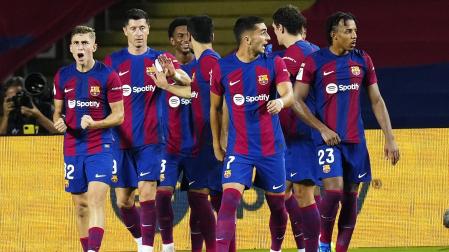 Los jugadores del Barça celebran el tanto que les permitió vencer al Sevilla