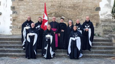 La Orden de Malta en Navarra, en las ruinas de la iglesia de San Martín, en Leache