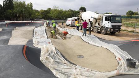 A: BLANCA ALDANONDO
F: 13/10/2023
P:  
L: TUDELA
T: HORMIGONADO DE LAS PISTAS DE PUMP TRACK