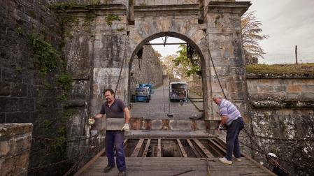 Obras de restauración del Portal de Francia