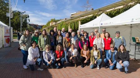 A: BLANCA ALDANONDO
F: 21/10/2023
P:  
L: TUDELA
T: II FERIA DEL VOLUNTARIADO. FOTO DE FAMILIA DE TODOS LOS COLECTIVOS