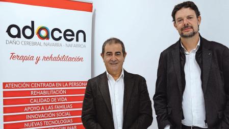 Alberto Mantilla Blanco (presidente del Colegio Oficial de Farmacéuticos) y Andrés Ilundáin Esquíroz (director de Adacen), durante la rueda de prensa