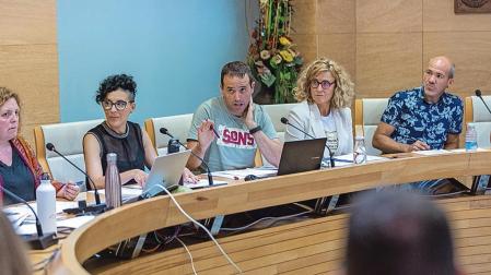 La secretaria y los ediles de EH Bildu Diez, Ayesa, Ugarte y Garai