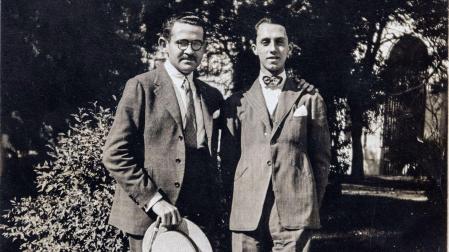 Salvador Bacarisse (izda) y Fernando Remacha, en una fotografía fechada en 1921.