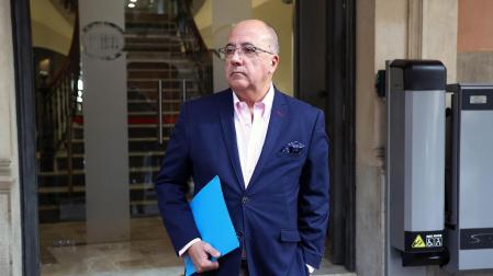 El diputado Xisco Cardona, elegido por Vox en la circunscripción de Menorca, deja el grupo del partido por desavenencias con sus compañeros