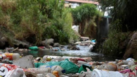El 90% del plástico terrestre que acaba en el mar procede de las cuencas de diez grandes ríos