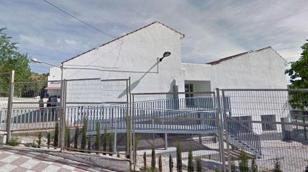 Exterior del instituto de la localidad de Alhama de Granada, donde han ocurrido los hechos