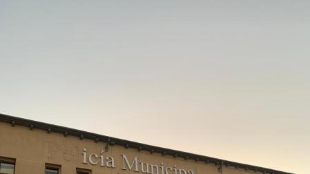 Aspecto del edificio de la Policía Municipal en la calle Monasterio de Irache, en una imagen reciente.