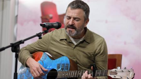 Eñaut Elorrieta este martes en el Gayarre, donde presentó el concierto del sábado
