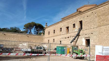 Los trabajos se centran en el interior de la nave norte, en la consolidación de la estructura, y no afectan al exterior del inmueble