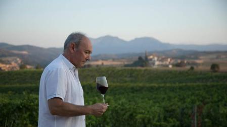 El enólogo de Bodegas Marco Real, Kepa Sagastizábal.