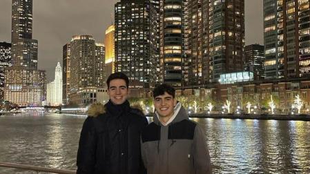Álvaro y Gonzalo Sanz Cristóbal, en la ciudad de Chicago