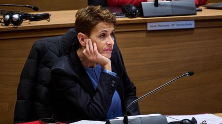 La presidenta María Chivite, durante el pleno del Parlamento de Navarra celebrado este jueves