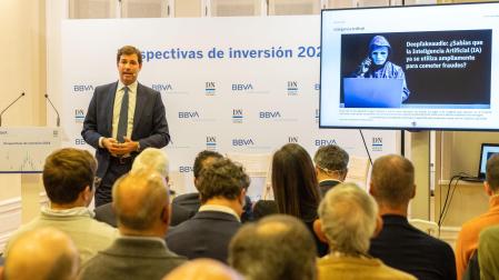 Lorenzo Coletti, de Pictet, habló sobre el creciente riesgo de ciberataques a particulares, empresas y Administraciones Públicas
