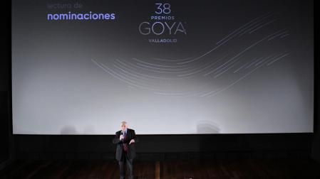 El presidente de la Academia de Cine, Fernando Méndez-Leite, interviene en el acto de anuncio de las nominaciones de la 38 edición de los Premios Goya, en la Academia de Cine