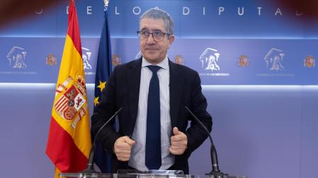 El portavoz del PSOE en el Congreso, Patxi López, ofrece una rueda de prensa posterior a la reunión de la Junta de Portavoces este de diciembre de 2023, en Madrid