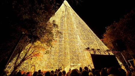 Encendido del árbol de Navidad más alto de España, en el municipio de Cartes

JUANMA SERRANO-EUROPA PRESS

05/12/2023