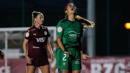 Alexia Jr. se lamenta de una ocasión fallada durante el partido disputado en Logroño