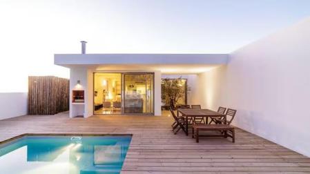 Casa prefabricada de hormigón con porche