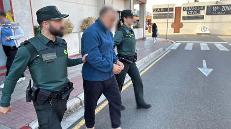 Momento de la detención de un hombre en Nájera por agredir sexualmente y retener a una peregrina en el Camino de Santiago