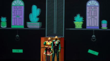 Una imagen del espectáculo danza contemporánea para disfrutar con gafas 3D de Larumbe Danza titulado 'Aire 3D'