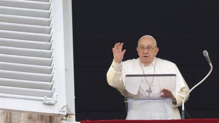 El Papa, durante el rezo del ángelus