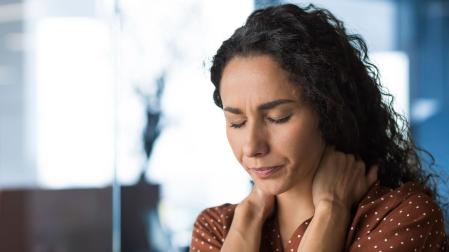 En países desarrollados hasta una de cada tres personas sufre dolor crónico, y el 50 % de ellas declara que este interfiere en su vida diaria