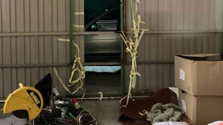 Nave del polígono de Mutilva en la que se estaba produciendo el robo