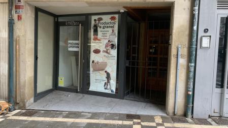 Próxima apertura de una tienda de productos a granel en la calle Calceteros de Pamplona