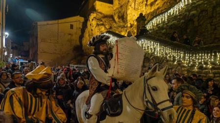 Fotos de la llegada del pregonero de los Reyes Magos a Estella.