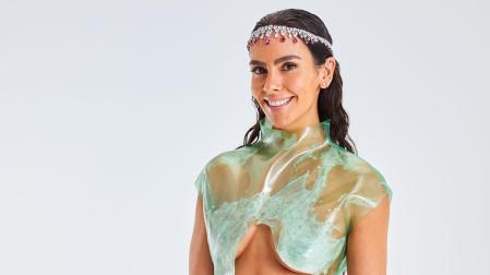 Cristina Pedroche ataviada con el vestido que ha lucido en la retransmisión de las Campanadas para dar la bienvenida al 2024 en Antena 3