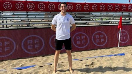 El árbitro navarro Borja Munárriz asciende a Primera división de fútbol playa