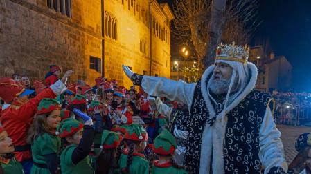*A:MONTXO A.G.
*F: 2023-01-05
*L: ESTELLA-LIZARRA
*T:CABALGATA REYES MAGOS
*P: