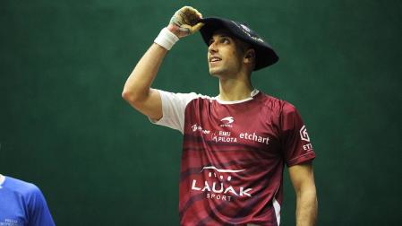 El trinquetista navarro Luis Sánchez revalidó su título de campéon en el torneo Super Prestige./