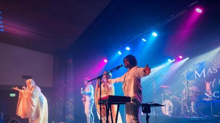 Tributo a ABBA en el Teatro Gayarre esta tarde.