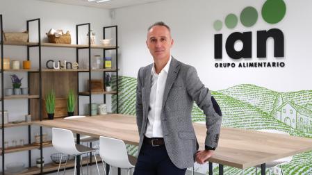 José Manuel Campos en las oficinas de grupo IAN en el polígono Berroa de Tajonar