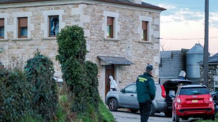 La Guardia Civil ha detenido a un hombre en Guntín (Lugo) tras matar a su padre con un arma de fuego