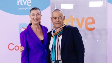 Anne Igartiburu y Jordi González, este lunes en la presentación de 'D Corazón'