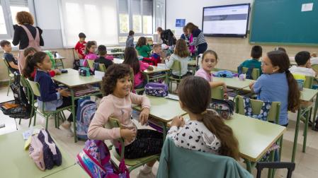 Una clase de 4º de Primaria del colegio público Griseras, en Tudela.