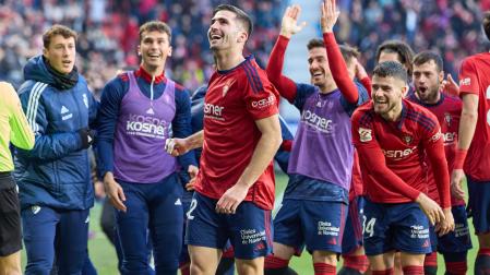 Jesús Areso, celebrando junto a sus compañeros el gran gol que marcó al Getafe